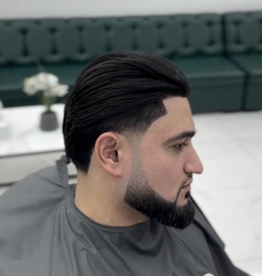 Beard Frame Open Straight Razor Line Work Profile